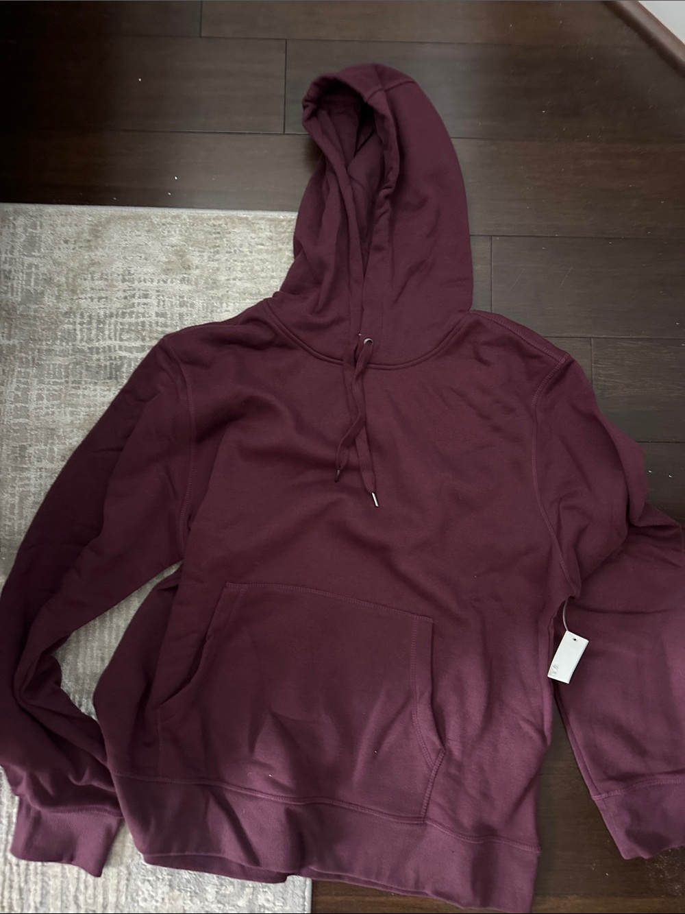 Amazon Essentials Women's Hooded Pullover Sweatshirt in Maroon